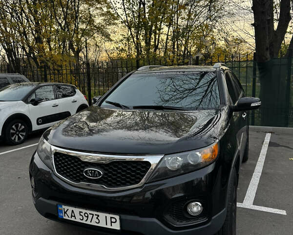 Чорний Кіа Соренто, об'ємом двигуна 2.36 л та пробігом 249 тис. км за 9300 $, фото 9 на Automoto.ua