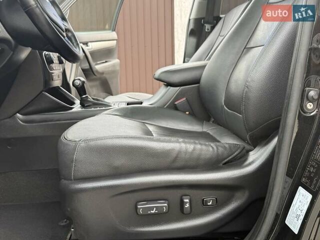 Чорний Кіа Соренто, об'ємом двигуна 2.2 л та пробігом 145 тис. км за 18500 $, фото 23 на Automoto.ua