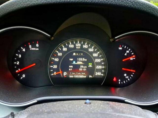 Черный Киа Соренто, объемом двигателя 1.2 л и пробегом 105 тыс. км за 9500 $, фото 10 на Automoto.ua