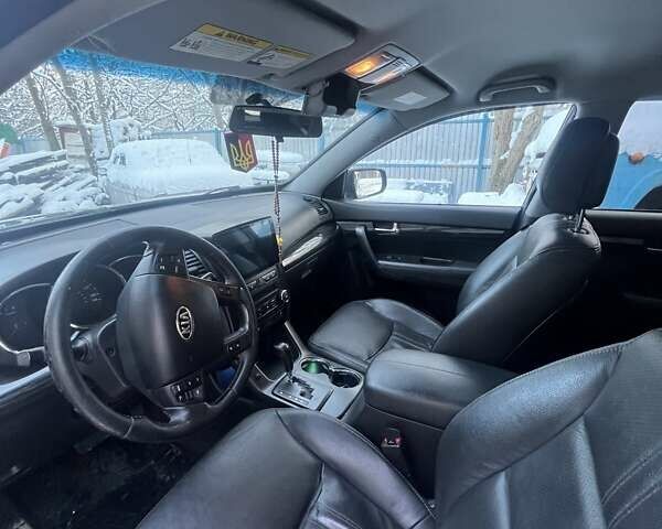 Чорний Кіа Соренто, об'ємом двигуна 2.36 л та пробігом 199 тис. км за 12500 $, фото 4 на Automoto.ua