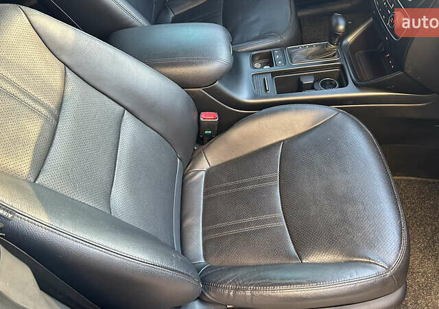 Черный Киа Соренто, объемом двигателя 2.2 л и пробегом 230 тыс. км за 16500 $, фото 24 на Automoto.ua