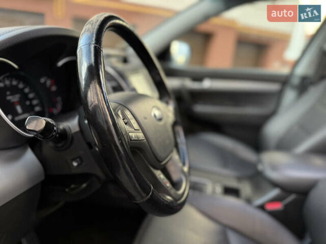 Черный Киа Соренто, объемом двигателя 2.2 л и пробегом 208 тыс. км за 16850 $, фото 76 на Automoto.ua