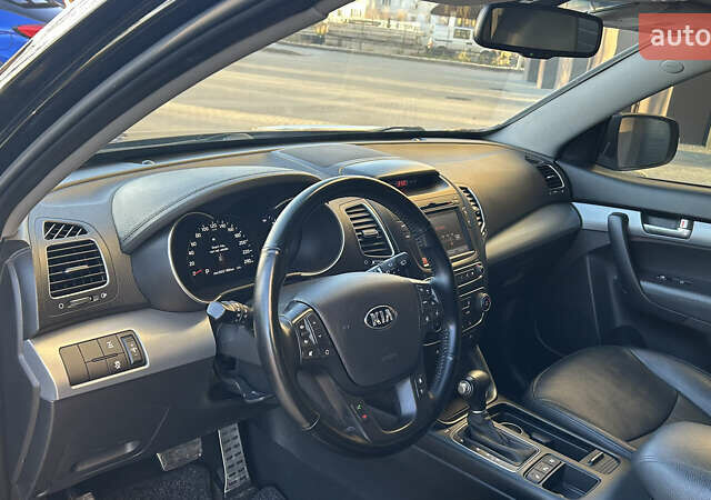 Черный Киа Соренто, объемом двигателя 2.2 л и пробегом 230 тыс. км за 16500 $, фото 16 на Automoto.ua