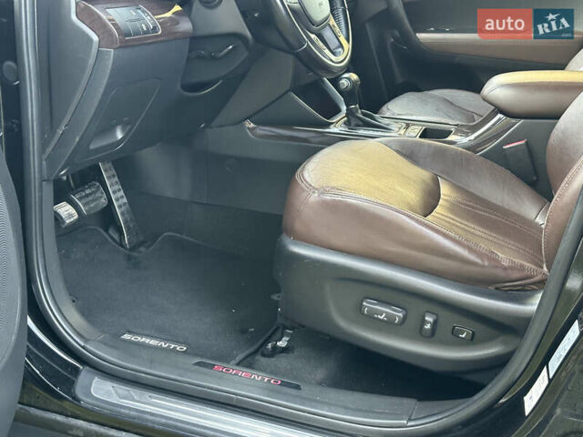 Кіа Соренто 2013 у Стрые на Automoto.ua Чорний Кіа Соренто, об'ємом двигуна 2.2 л та пробігом 255 тис. км за 16999 $, фото 23 на Automoto.ua