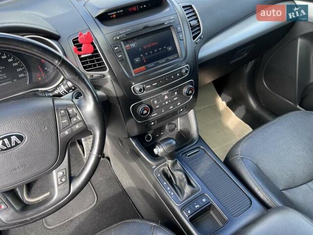 Черный Киа Соренто, объемом двигателя 2.2 л и пробегом 290 тыс. км за 15490 $, фото 23 на Automoto.ua