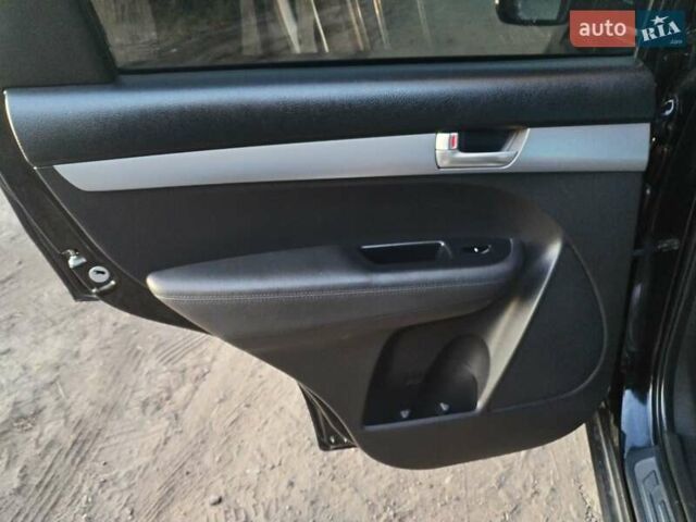 Черный Киа Соренто, объемом двигателя 2.2 л и пробегом 220 тыс. км за 14500 $, фото 26 на Automoto.ua