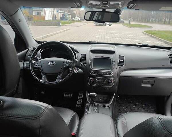 Чорний Кіа Соренто, об'ємом двигуна 2.2 л та пробігом 227 тис. км за 16800 $, фото 9 на Automoto.ua