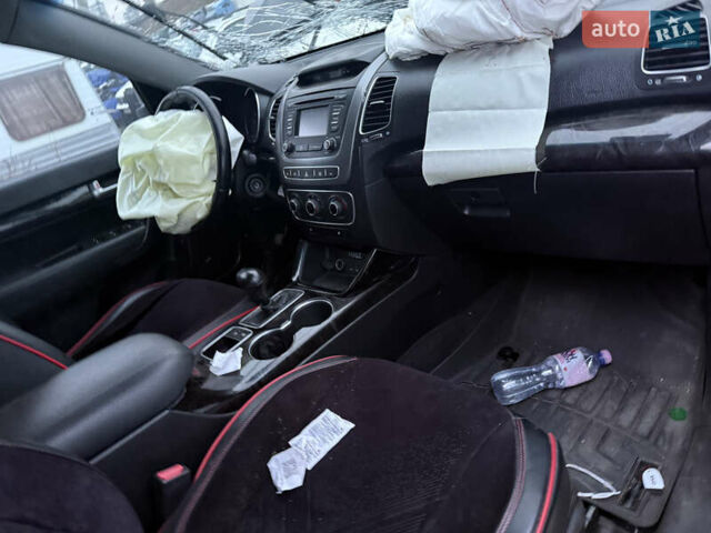 Черный Киа Соренто, объемом двигателя 2.36 л и пробегом 156 тыс. км за 5600 $, фото 7 на Automoto.ua