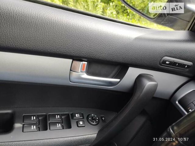 Кіа Соренто 2013 у Борисполе на Automoto.ua Чорний Кіа Соренто, об'ємом двигуна 2.2 л та пробігом 194 тис. км за 16900 $, фото 15 на Automoto.ua