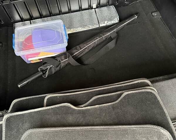 Черный Киа Соренто, объемом двигателя 2.2 л и пробегом 234 тыс. км за 17800 $, фото 34 на Automoto.ua