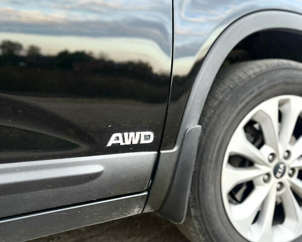 Черный Киа Соренто, объемом двигателя 2.2 л и пробегом 245 тыс. км за 16000 $, фото 18 на Automoto.ua