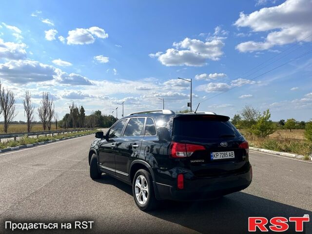 Чорний Кіа Соренто, об'ємом двигуна 2.2 л та пробігом 254 тис. км за 12700 $, фото 3 на Automoto.ua