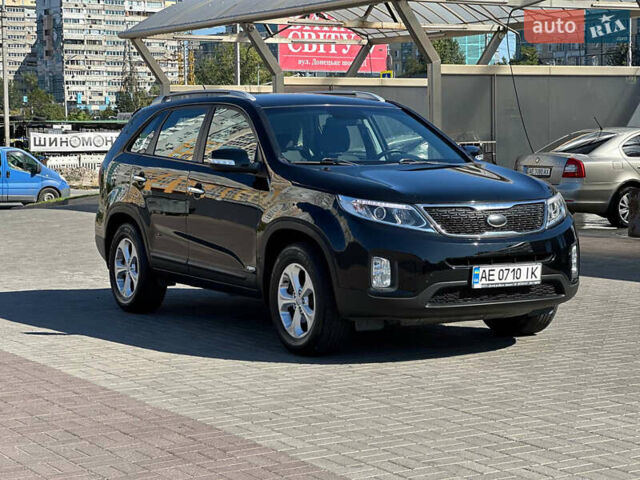Чорний Кіа Соренто, об'ємом двигуна 2.2 л та пробігом 104 тис. км за 16300 $, фото 8 на Automoto.ua