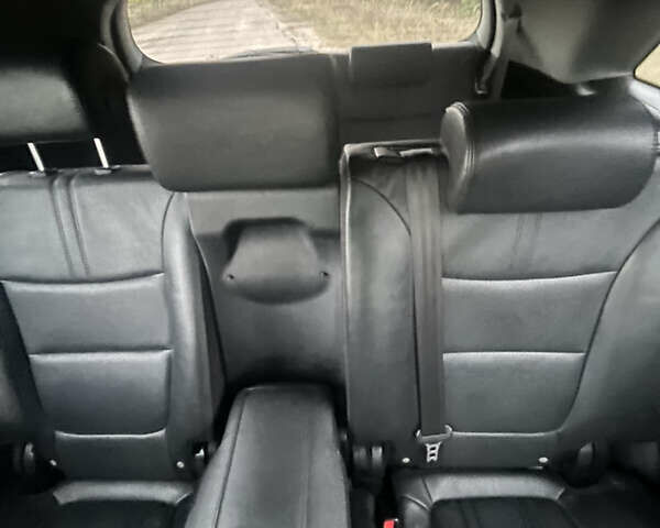 Черный Киа Соренто, объемом двигателя 2.2 л и пробегом 245 тыс. км за 16000 $, фото 11 на Automoto.ua