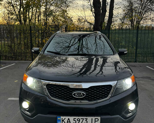 Чорний Кіа Соренто, об'ємом двигуна 2.36 л та пробігом 249 тис. км за 9300 $, фото 6 на Automoto.ua