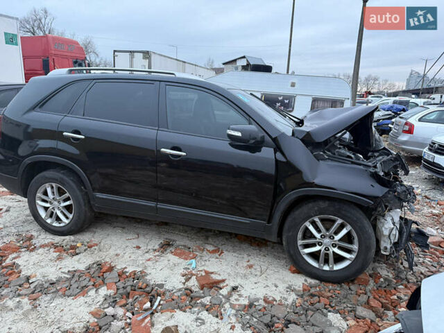 Черный Киа Соренто, объемом двигателя 2.36 л и пробегом 156 тыс. км за 5600 $, фото 6 на Automoto.ua