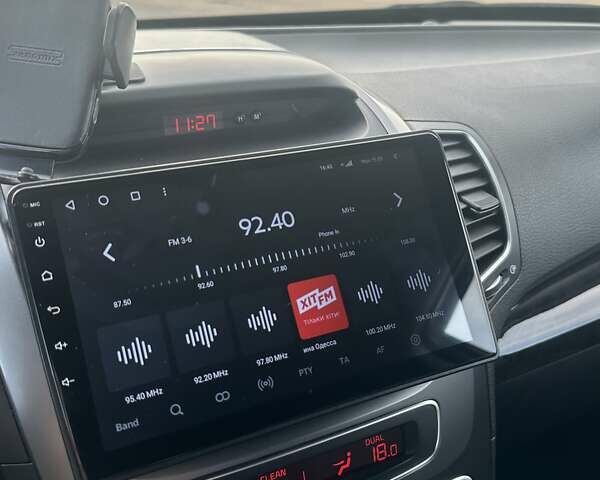 Черный Киа Соренто, объемом двигателя 2 л и пробегом 189 тыс. км за 17500 $, фото 11 на Automoto.ua