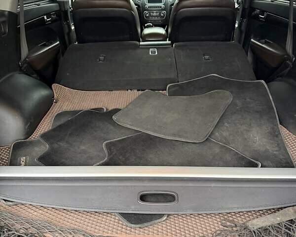 Черный Киа Соренто, объемом двигателя 2.2 л и пробегом 234 тыс. км за 17800 $, фото 33 на Automoto.ua