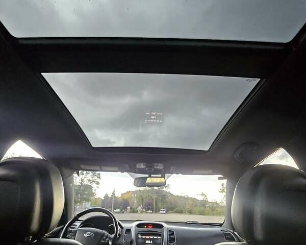 Кіа Соренто 2013 у Запоріжжя на Automoto.ua Чорний Кіа Соренто, об'ємом двигуна 3.34 л та пробігом 185 тис. км за 16300 $, фото 8 на Automoto.ua
