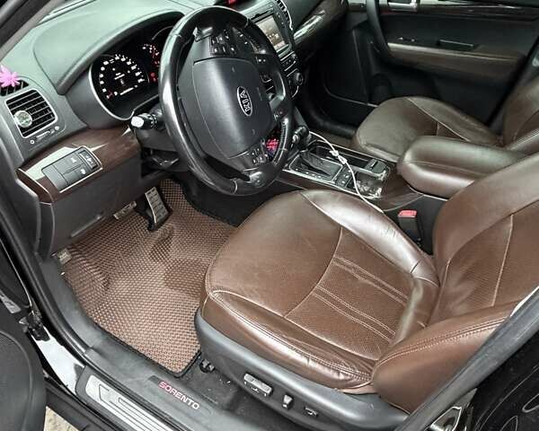 Черный Киа Соренто, объемом двигателя 2.2 л и пробегом 234 тыс. км за 17800 $, фото 8 на Automoto.ua