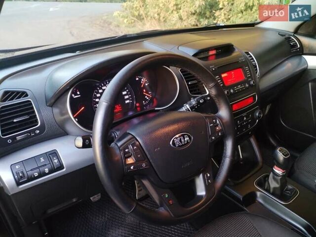 Черный Киа Соренто, объемом двигателя 2.2 л и пробегом 220 тыс. км за 14500 $, фото 20 на Automoto.ua