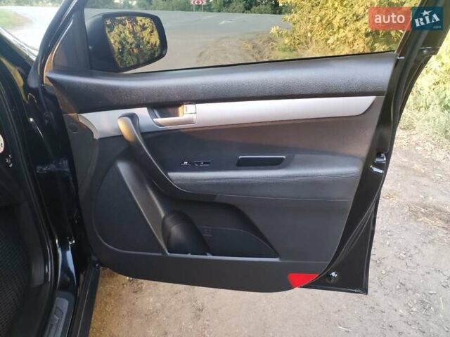 Черный Киа Соренто, объемом двигателя 2.2 л и пробегом 220 тыс. км за 14500 $, фото 27 на Automoto.ua