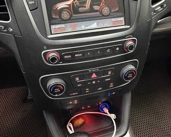 Черный Киа Соренто, объемом двигателя 2.2 л и пробегом 234 тыс. км за 17800 $, фото 29 на Automoto.ua