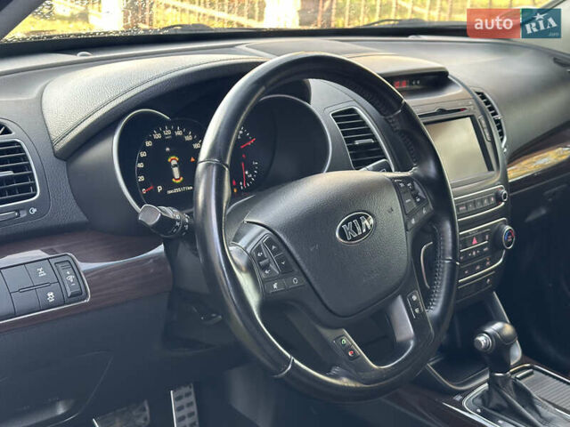Кіа Соренто 2013 у Стрые на Automoto.ua Чорний Кіа Соренто, об'ємом двигуна 2.2 л та пробігом 255 тис. км за 16999 $, фото 12 на Automoto.ua