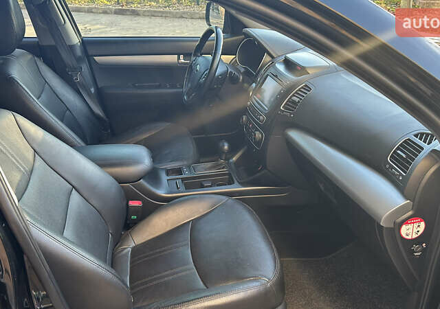 Черный Киа Соренто, объемом двигателя 2.2 л и пробегом 230 тыс. км за 16500 $, фото 23 на Automoto.ua