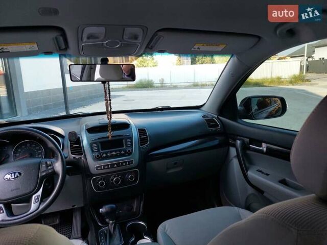 Черный Киа Соренто, объемом двигателя 2.36 л и пробегом 171 тыс. км за 14300 $, фото 11 на Automoto.ua