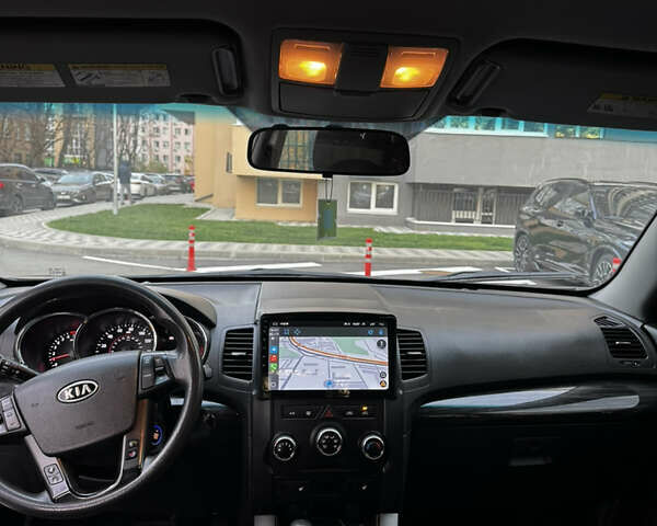 Чорний Кіа Соренто, об'ємом двигуна 2.36 л та пробігом 249 тис. км за 9300 $, фото 7 на Automoto.ua