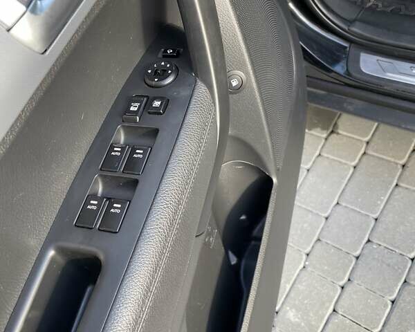 Чорний Кіа Соренто, об'ємом двигуна 2 л та пробігом 215 тис. км за 16350 $, фото 9 на Automoto.ua