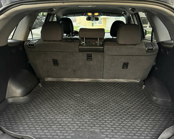 Чорний Кіа Соренто, об'ємом двигуна 2.36 л та пробігом 249 тис. км за 9300 $, фото 4 на Automoto.ua