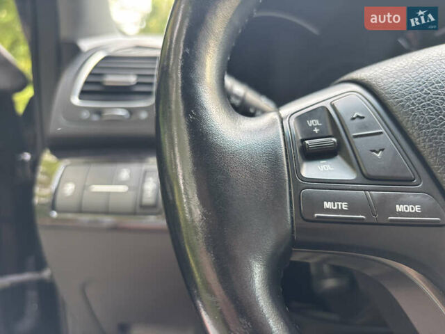 Черный Киа Соренто, объемом двигателя 2.36 л и пробегом 270 тыс. км за 13000 $, фото 18 на Automoto.ua