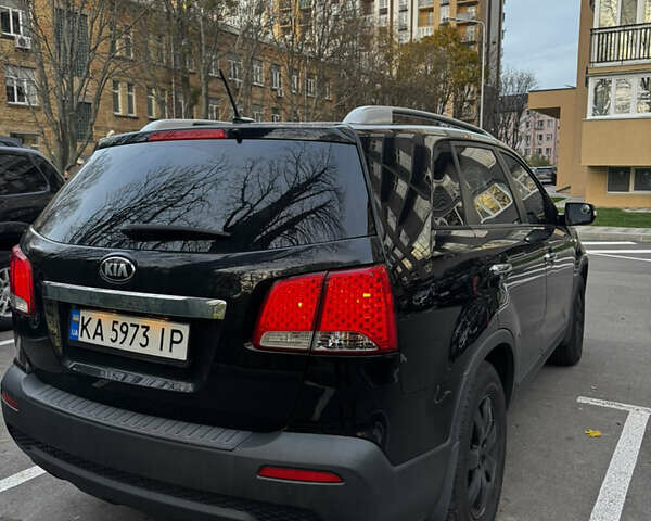 Чорний Кіа Соренто, об'ємом двигуна 2.36 л та пробігом 249 тис. км за 9300 $, фото 2 на Automoto.ua