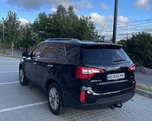 Чорний Кіа Соренто, об'ємом двигуна 2 л та пробігом 215 тис. км за 16350 $, фото 4 на Automoto.ua