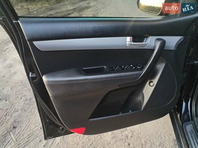Черный Киа Соренто, объемом двигателя 2.2 л и пробегом 220 тыс. км за 14500 $, фото 25 на Automoto.ua