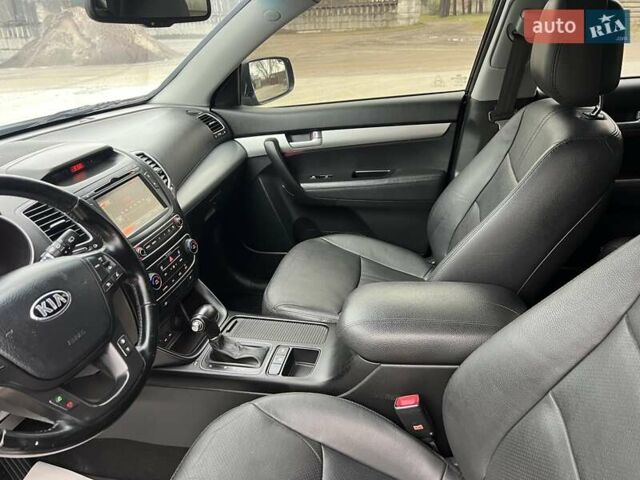 Черный Киа Соренто, объемом двигателя 2.2 л и пробегом 230 тыс. км за 17800 $, фото 54 на Automoto.ua