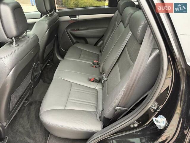 Чорний Кіа Соренто, об'ємом двигуна 2.2 л та пробігом 114 тис. км за 20200 $, фото 47 на Automoto.ua