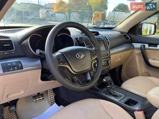 Киа Соренто 2014 в Львове на Automoto.ua Черный Киа Соренто, объемом двигателя 2.2 л и пробегом 159 тыс. км за 18200 $, фото 16 на Automoto.ua