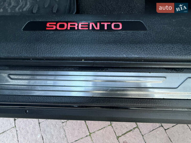 Чорний Кіа Соренто, об'ємом двигуна 2.2 л та пробігом 233 тис. км за 17400 $, фото 49 на Automoto.ua