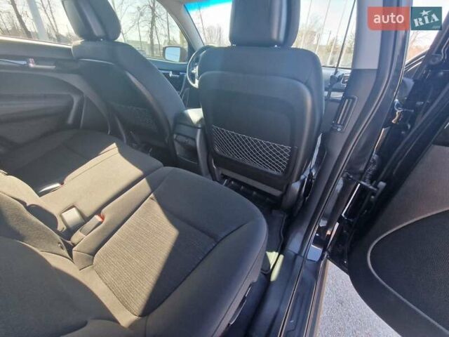 Черный Киа Соренто, объемом двигателя 2.36 л и пробегом 112 тыс. км за 11800 $, фото 17 на Automoto.ua