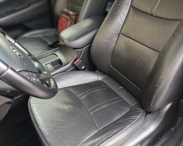 Чорний Кіа Соренто, об'ємом двигуна 2.2 л та пробігом 275 тис. км за 16900 $, фото 69 на Automoto.ua