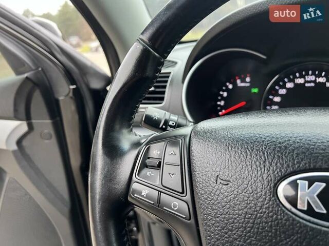 Чорний Кіа Соренто, об'ємом двигуна 2.2 л та пробігом 234 тис. км за 17300 $, фото 51 на Automoto.ua