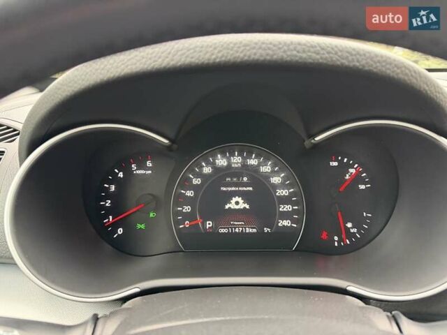 Чорний Кіа Соренто, об'ємом двигуна 2.2 л та пробігом 114 тис. км за 20200 $, фото 34 на Automoto.ua