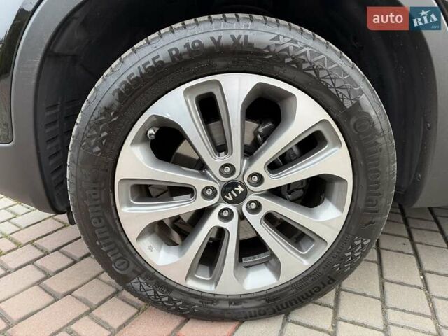 Чорний Кіа Соренто, об'ємом двигуна 2.2 л та пробігом 114 тис. км за 20200 $, фото 80 на Automoto.ua