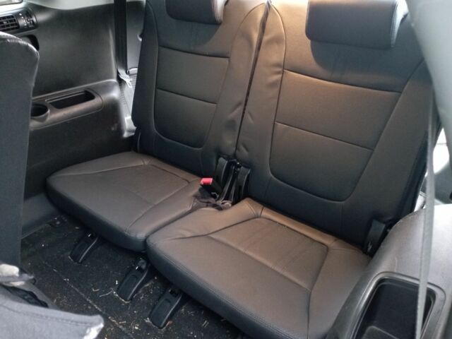 Чорний Кіа Соренто, об'ємом двигуна 2 л та пробігом 220 тис. км за 16300 $, фото 8 на Automoto.ua