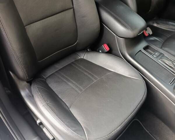 Чорний Кіа Соренто, об'ємом двигуна 2.2 л та пробігом 275 тис. км за 16900 $, фото 77 на Automoto.ua