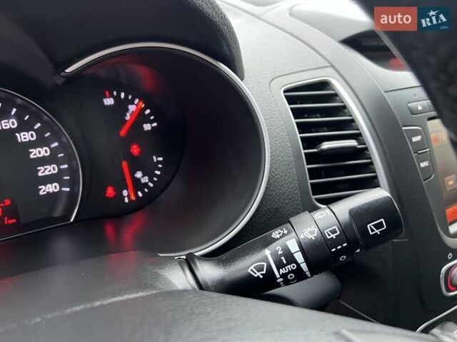 Чорний Кіа Соренто, об'ємом двигуна 2.2 л та пробігом 234 тис. км за 17300 $, фото 52 на Automoto.ua