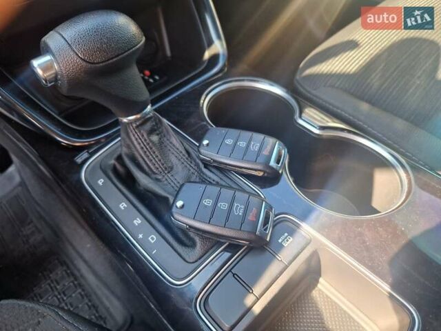 Черный Киа Соренто, объемом двигателя 2.36 л и пробегом 112 тыс. км за 11800 $, фото 11 на Automoto.ua